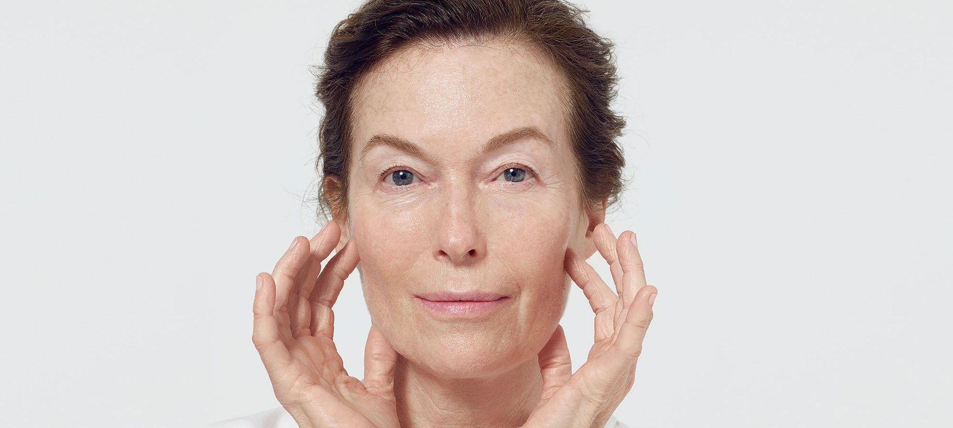 como aplicar contorno ojos correctamente